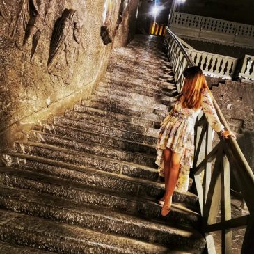Kopalnia soli w Wieliczce – widok na korytarze i zabytkowe komory.