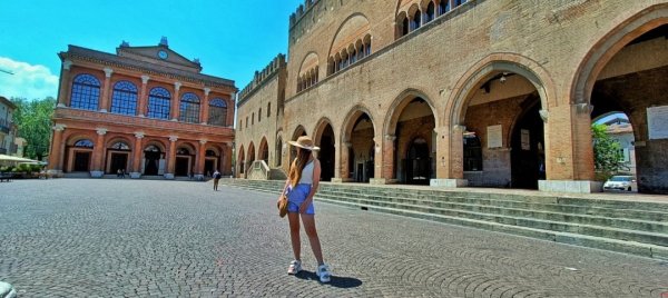 Rzymski amfiteatr - stare miasto w Rimini Rzymski amfiteatr - stare miasto w Rimini