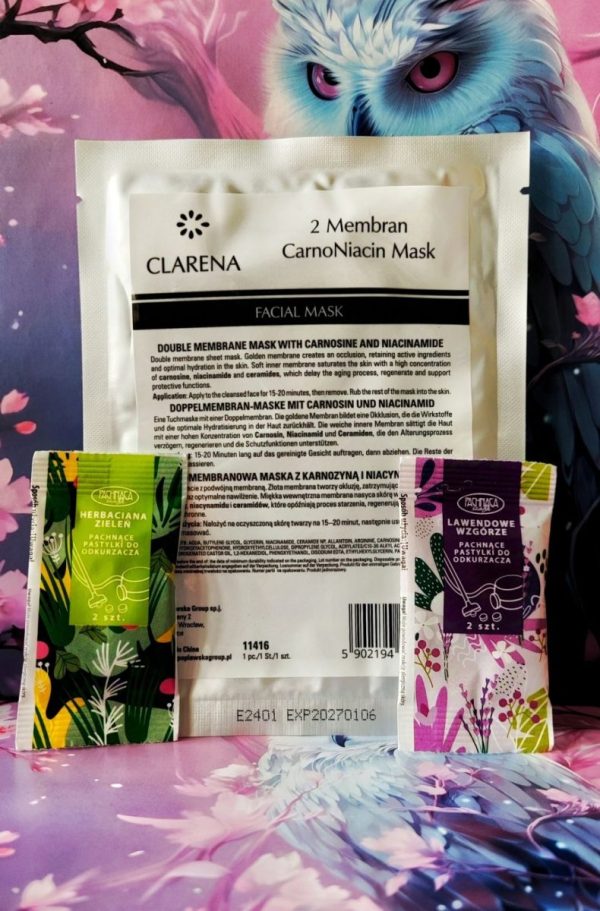 CLARENA – 2 Membran CarnoNiacin Mask (23,00 zł/1 szt.),  PACHNĄCA SZAFA – Pachnące Pastylki do Odkurzacza (2,71 zł/opakowanie, w boxie 2 opakowania)